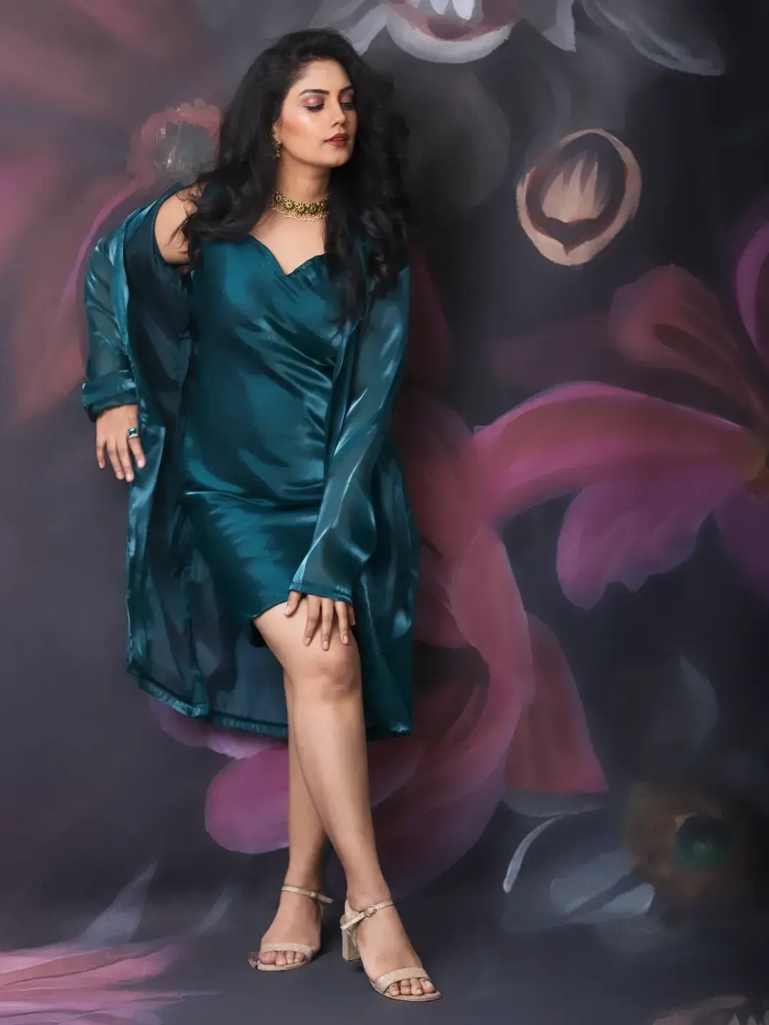 karuna bhushan latest hot photos viral on social media