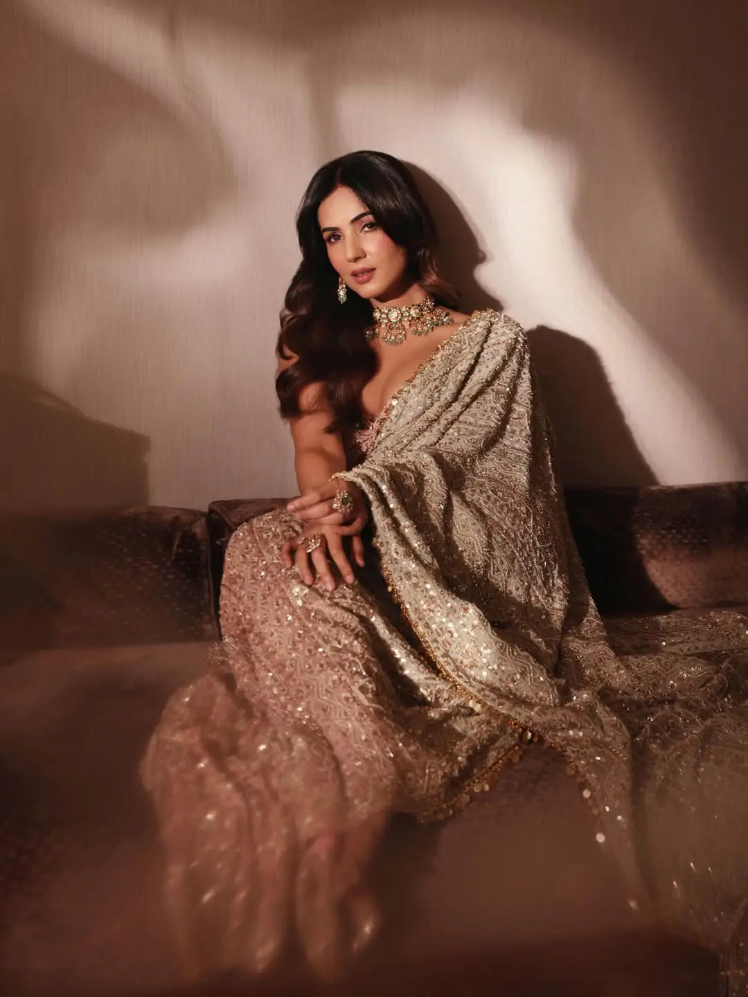 sonal chauhan latest hot photos
