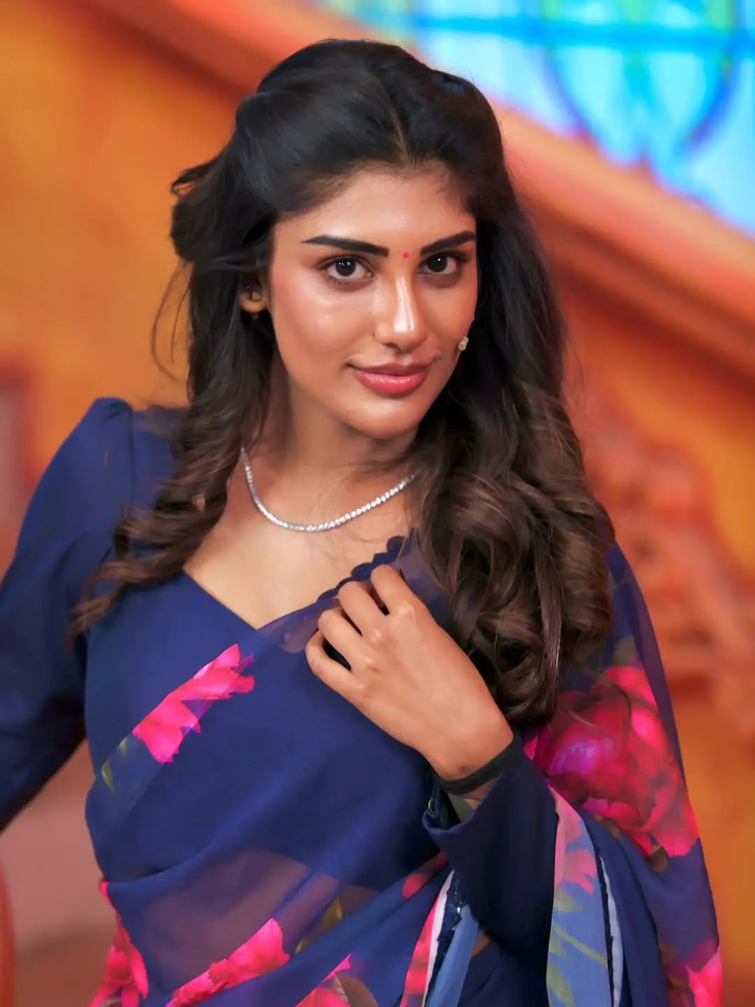 supritha latest hot photos in saree