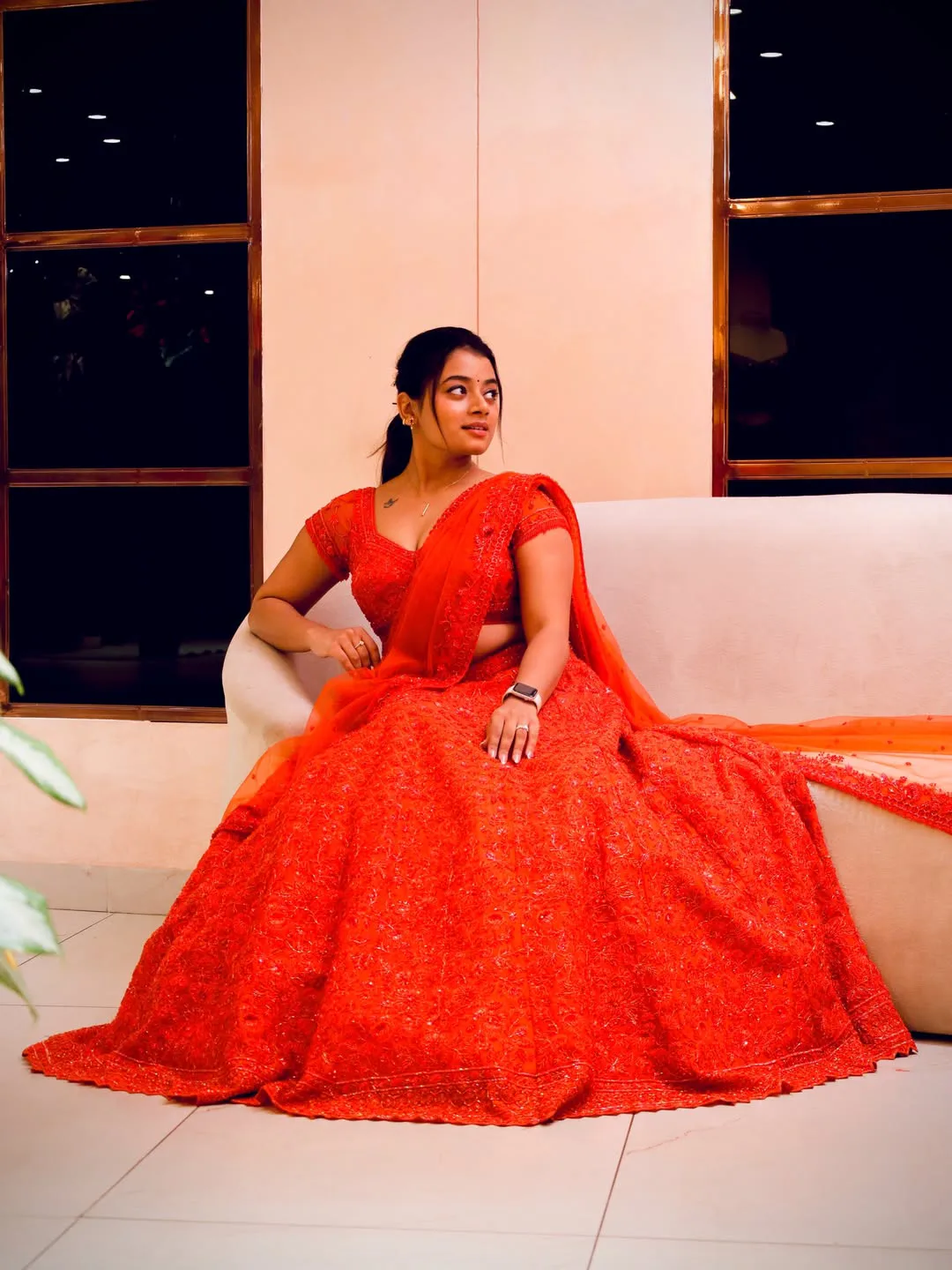 Dhee dancer nainika anasuru stylish look in red dress