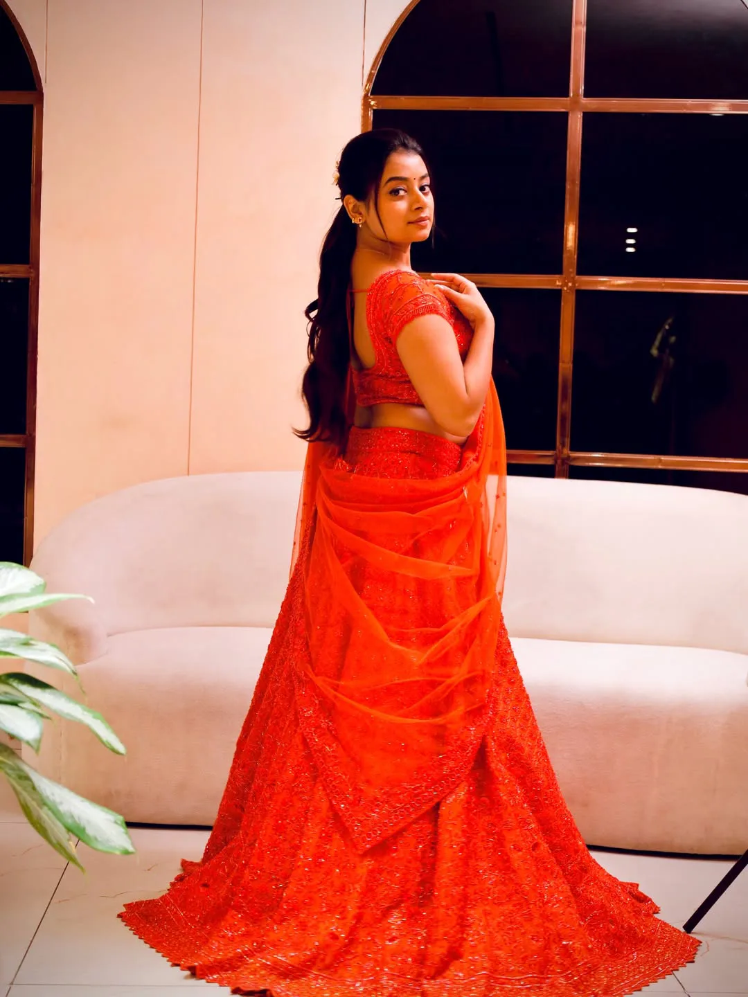 Dhee dancer nainika anasuru stylish look in red dress