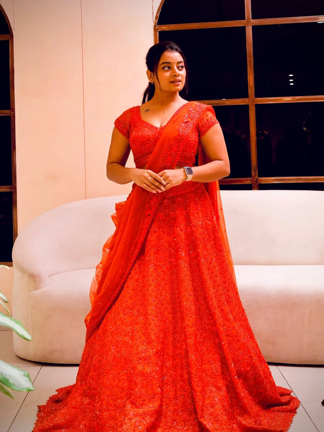Dhee dancer nainika anasuru stylish look in red dress