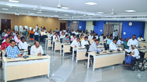 జగిత్యాల జిల్లా కలెక్టర్ బి. సత్యప్రసాద్ - అదనపు కలెక్టర్లు, RDOలతో కలిసి ప్రజావాణి కార్యక్రమం నిర్వహించారు.