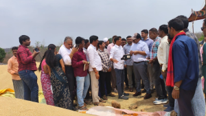 సివిల్ సప్లైస్ కమిషనర్ M. స్టీఫన్ రవీంద్ర - కామారెడ్డి జిల్లా అదనపు కలెక్టర్, DCSO, జిల్లా మేనేజర్ తో కలిసి తనిఖీ నిర్వహించారు