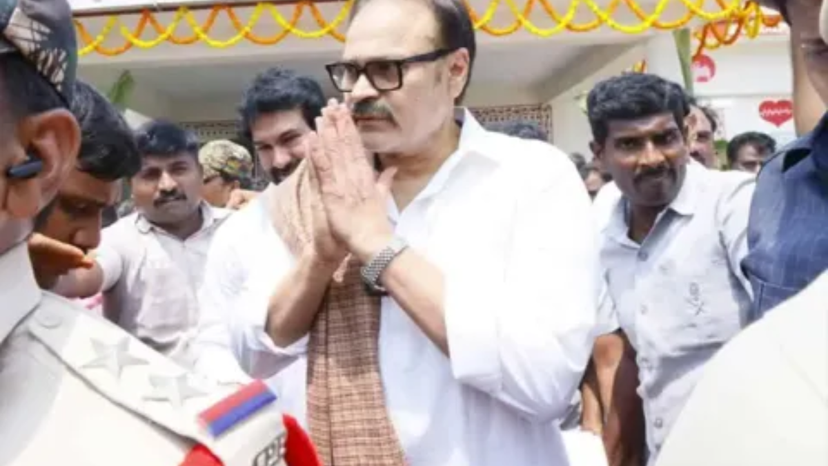 Konidela Nagababu Angry Pithapuram