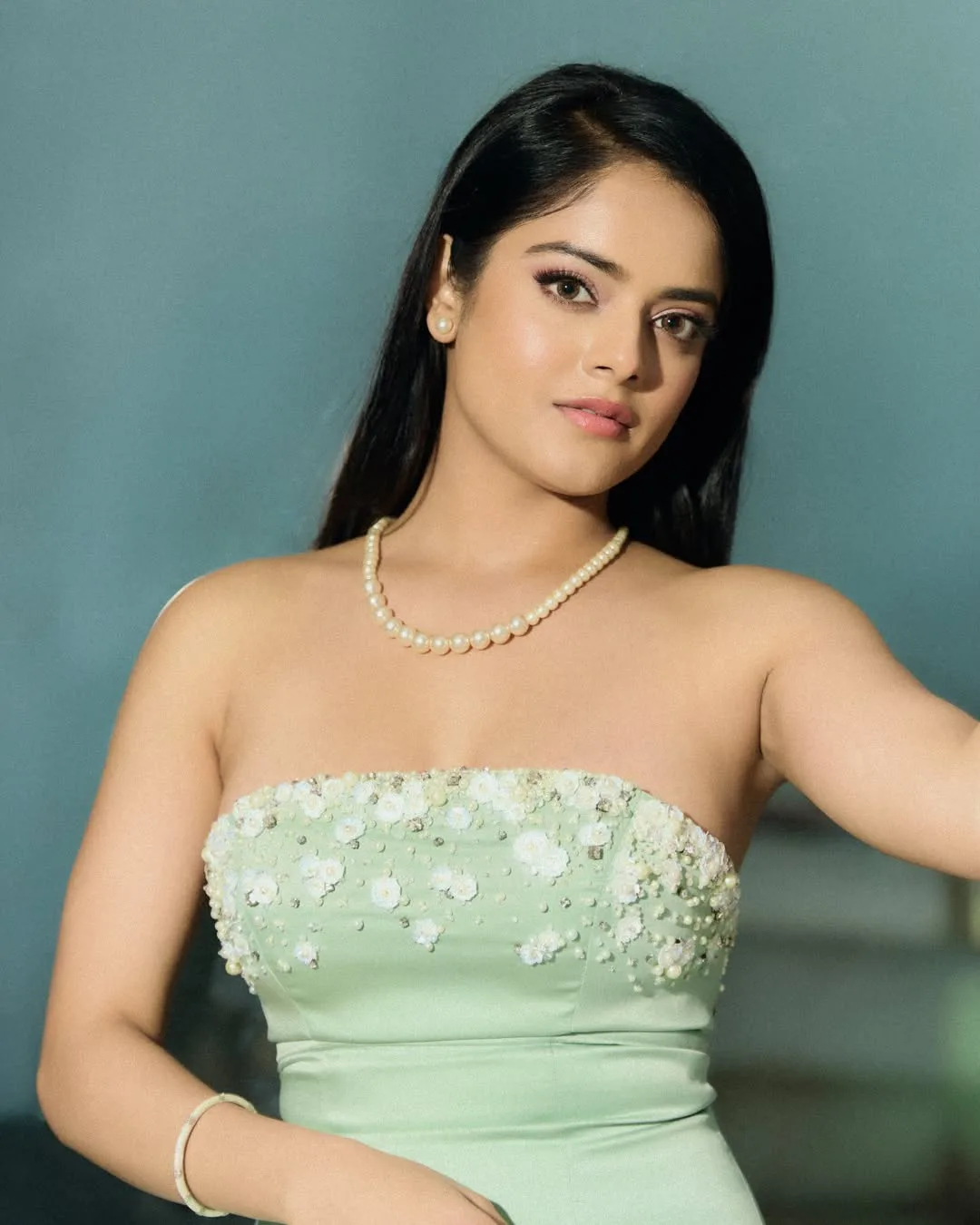 Riddhi Kumar Latest Photo Gallery