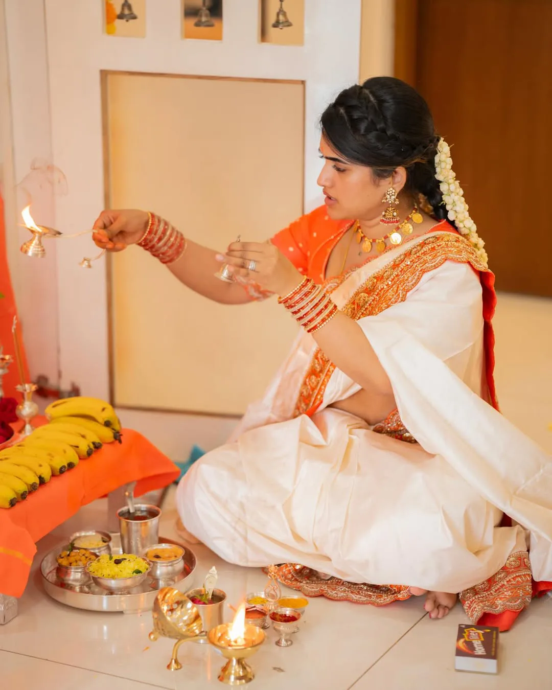 Sravanthi chokkarapu hanuman jayanthi special pooja photos