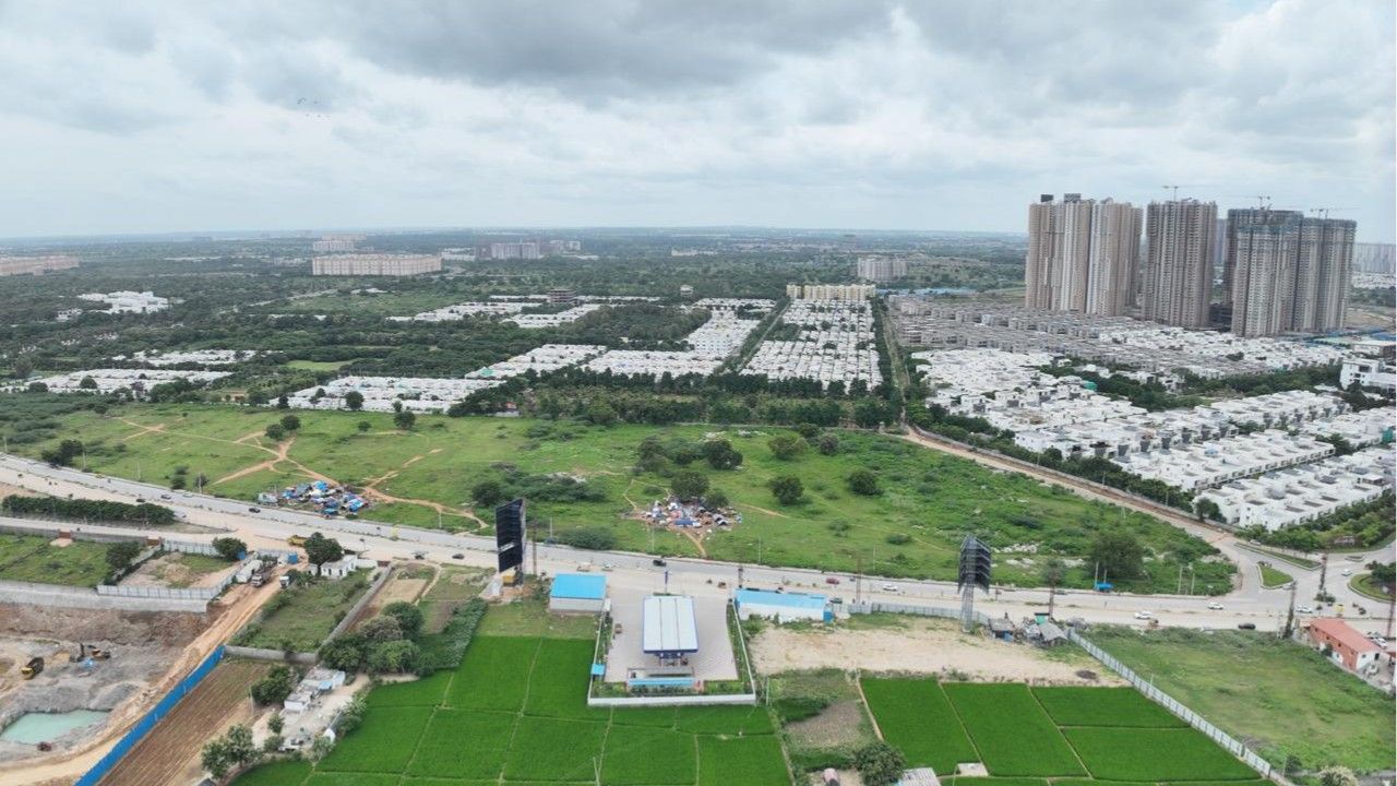 ఉస్మాన్ నగర్ వేలంలో రికార్డు - ఎకరా రూ.51.25 కోట్లకు అమ్మకం