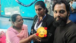 Vijayawada Pregnant Woman Delivers Baby in Train 13352
