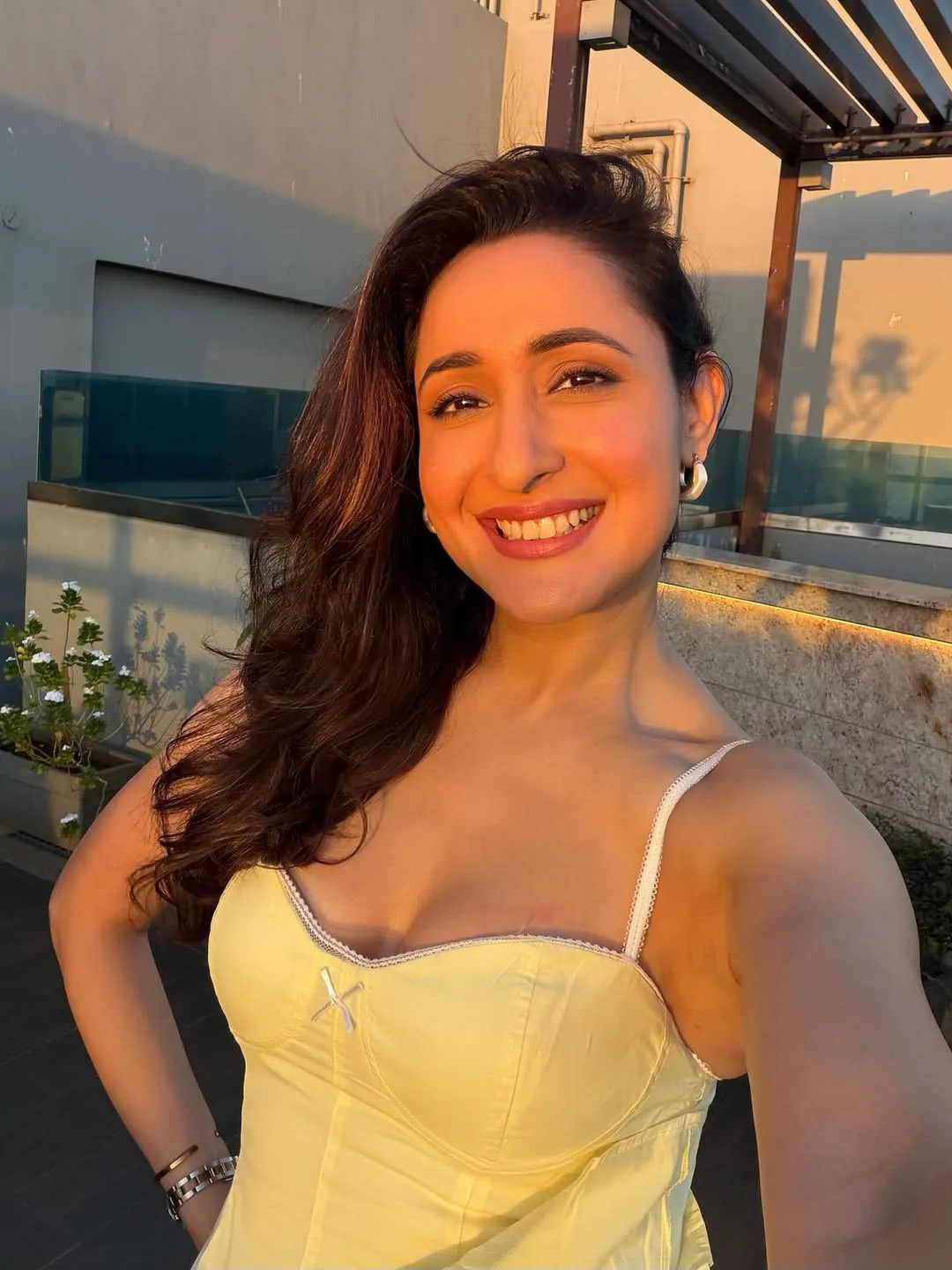 akhanda fame pragya jaiswal latest photos