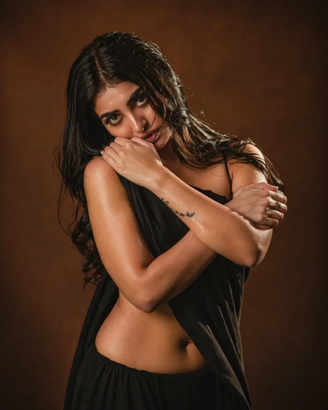 ananya nagalla sizzling look in black saree