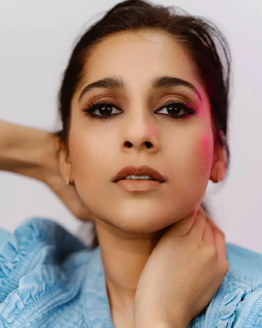anchor rashmi gautam latest photos