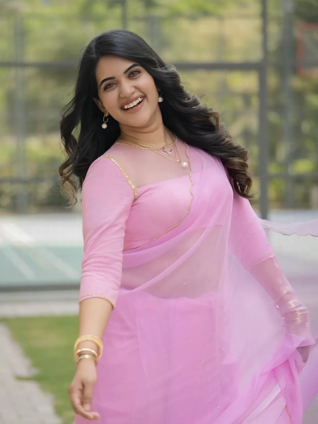 anchor sravanthi chokkarapu latest photo gallery