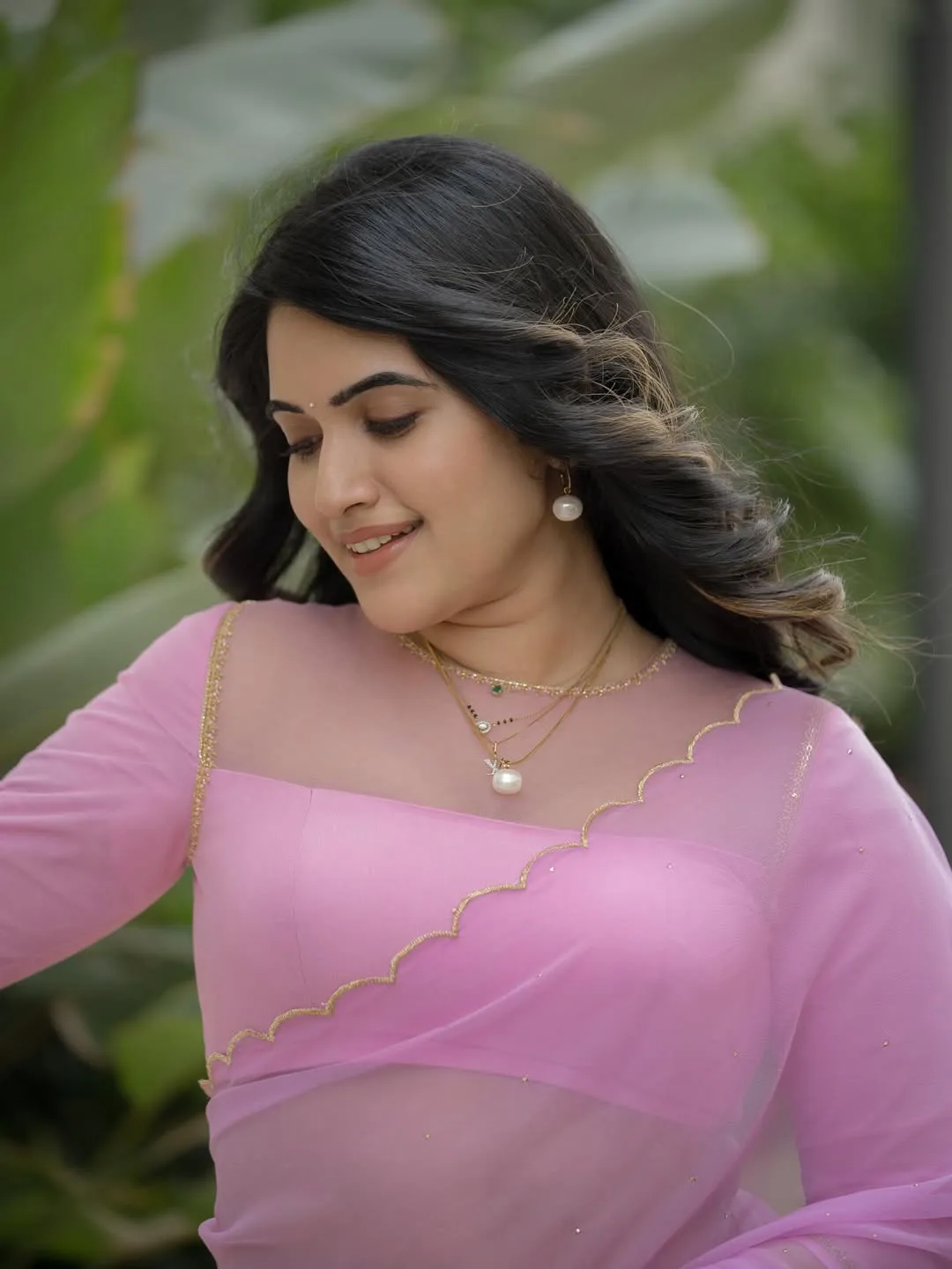 anchor sravanthi chokkarapu latest photo gallery