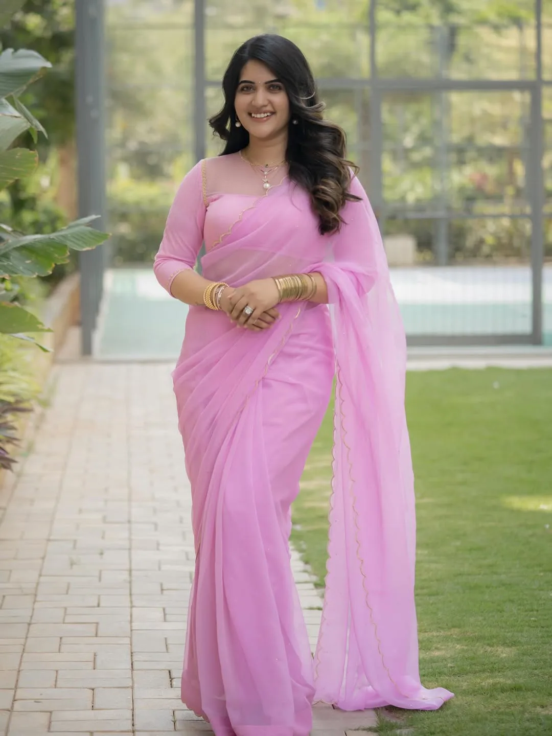 anchor sravanthi chokkarapu latest photo gallery