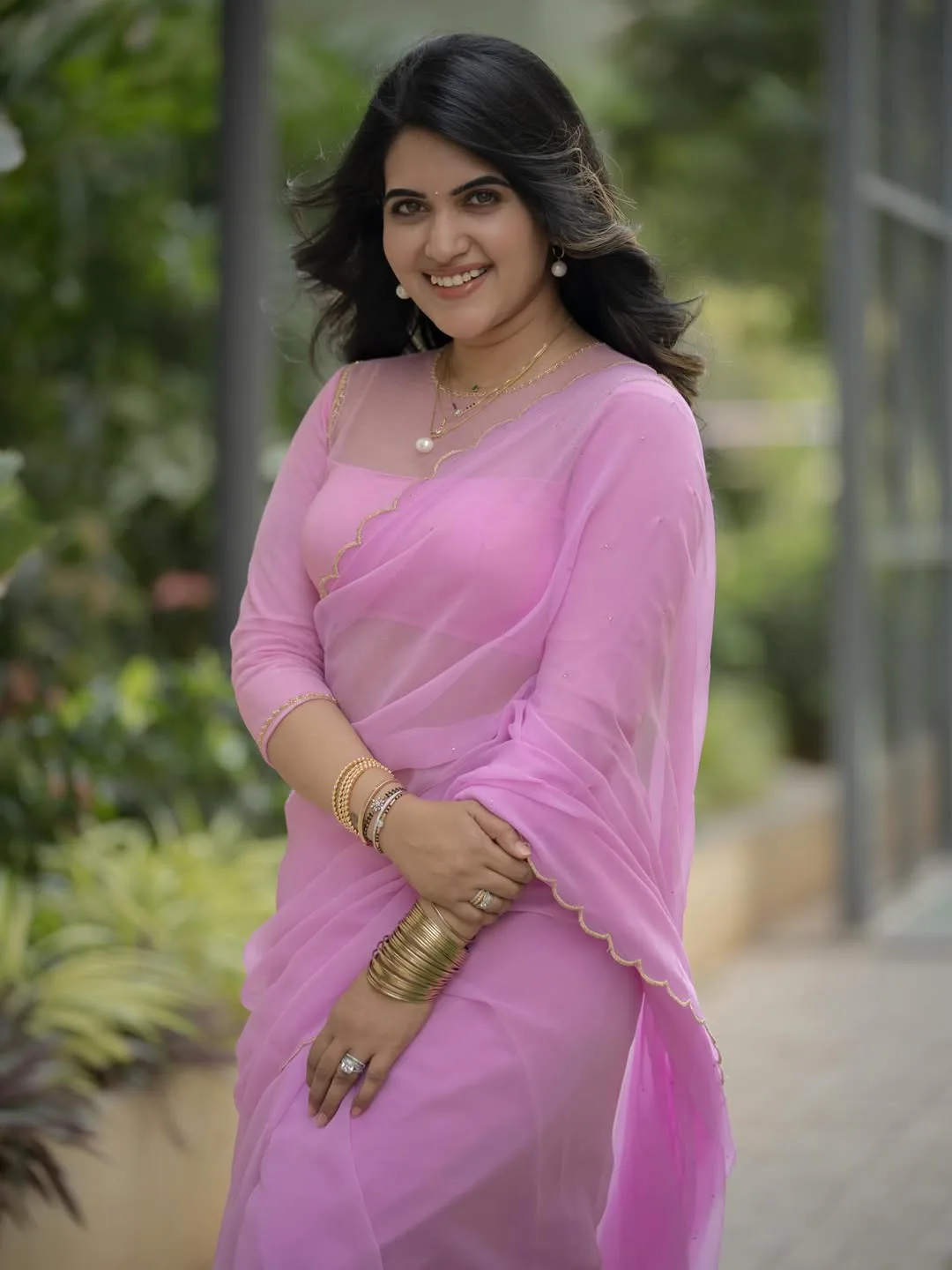 anchor sravanthi chokkarapu latest photo gallery