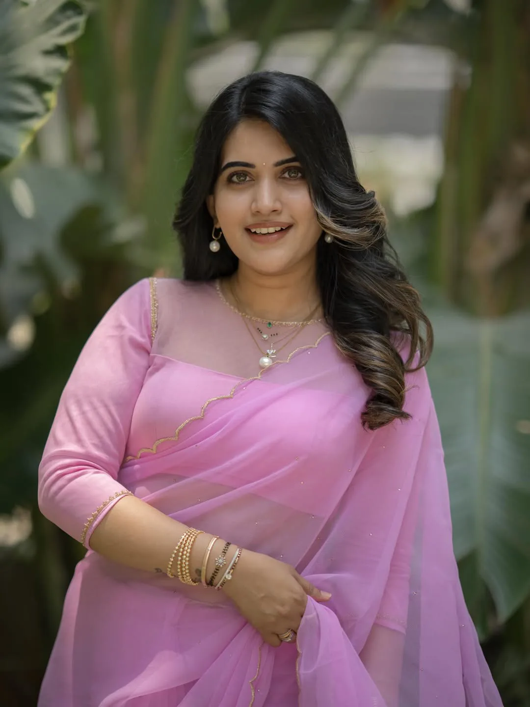 anchor sravanthi chokkarapu latest photo gallery