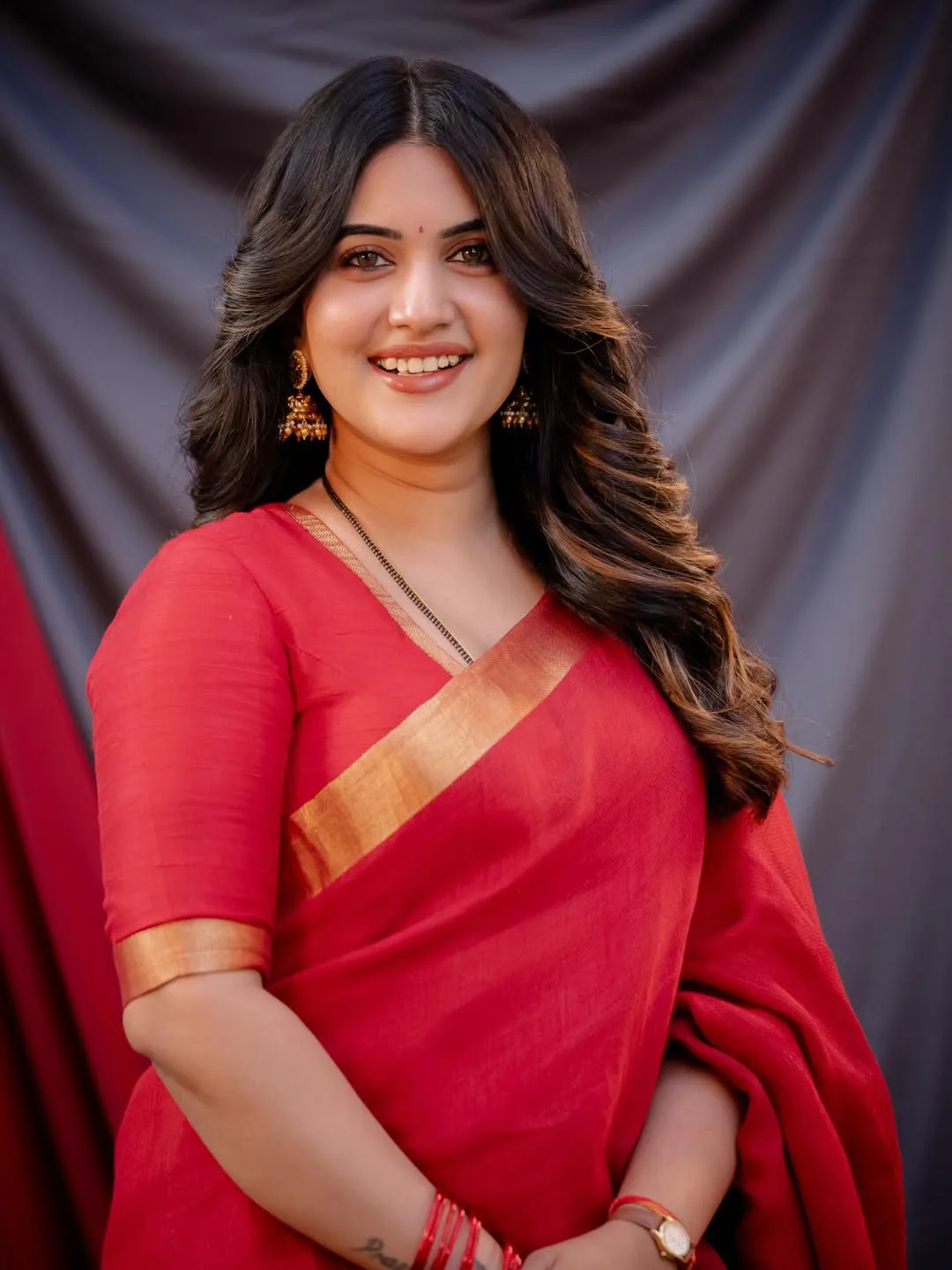 anchor sravanthi chokkarapu latest photos