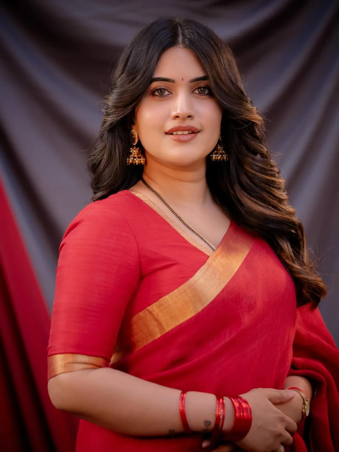 anchor sravanthi chokkarapu latest photos