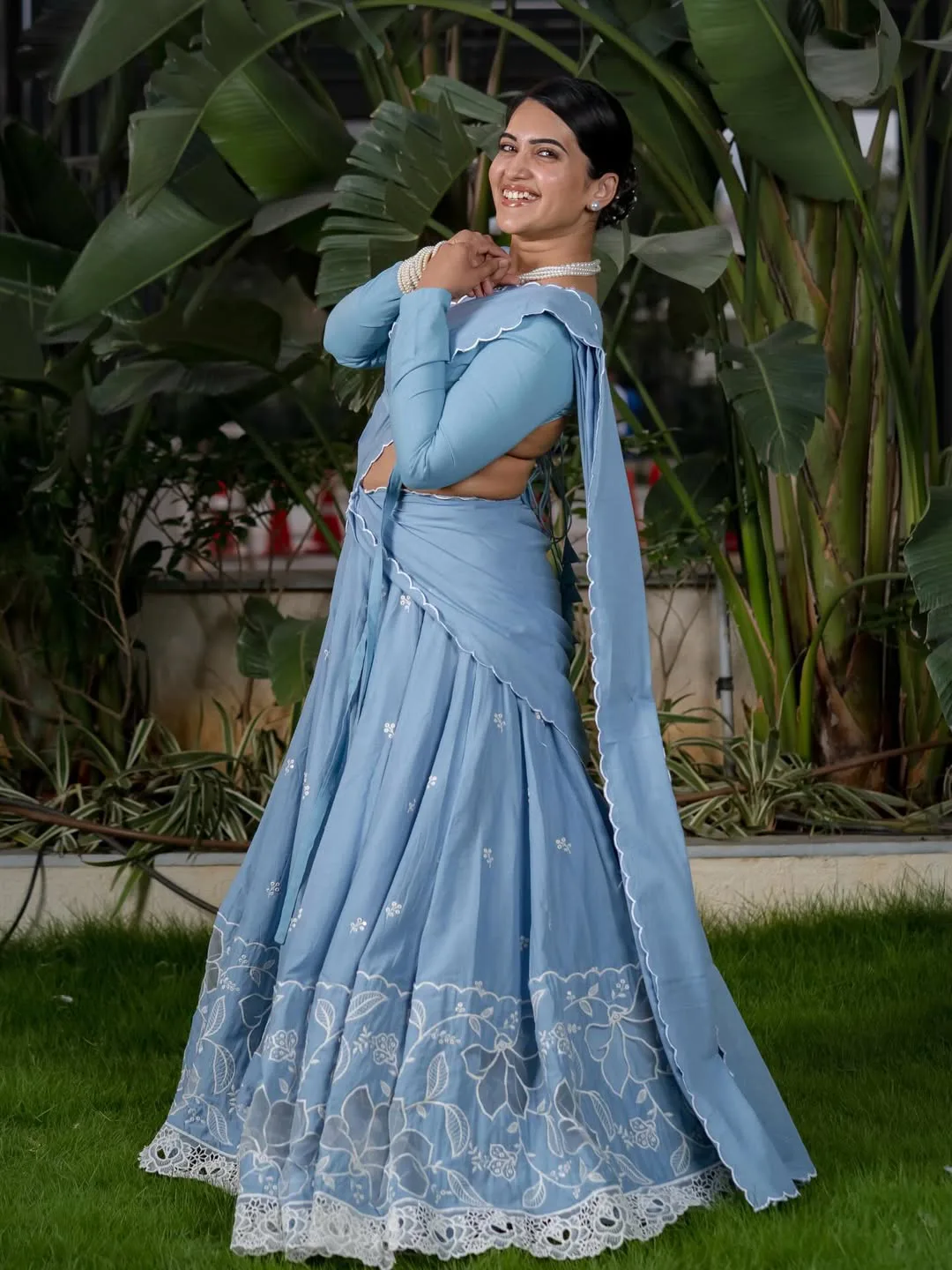 anchor sravanthi chokkarapu latest photos in saree