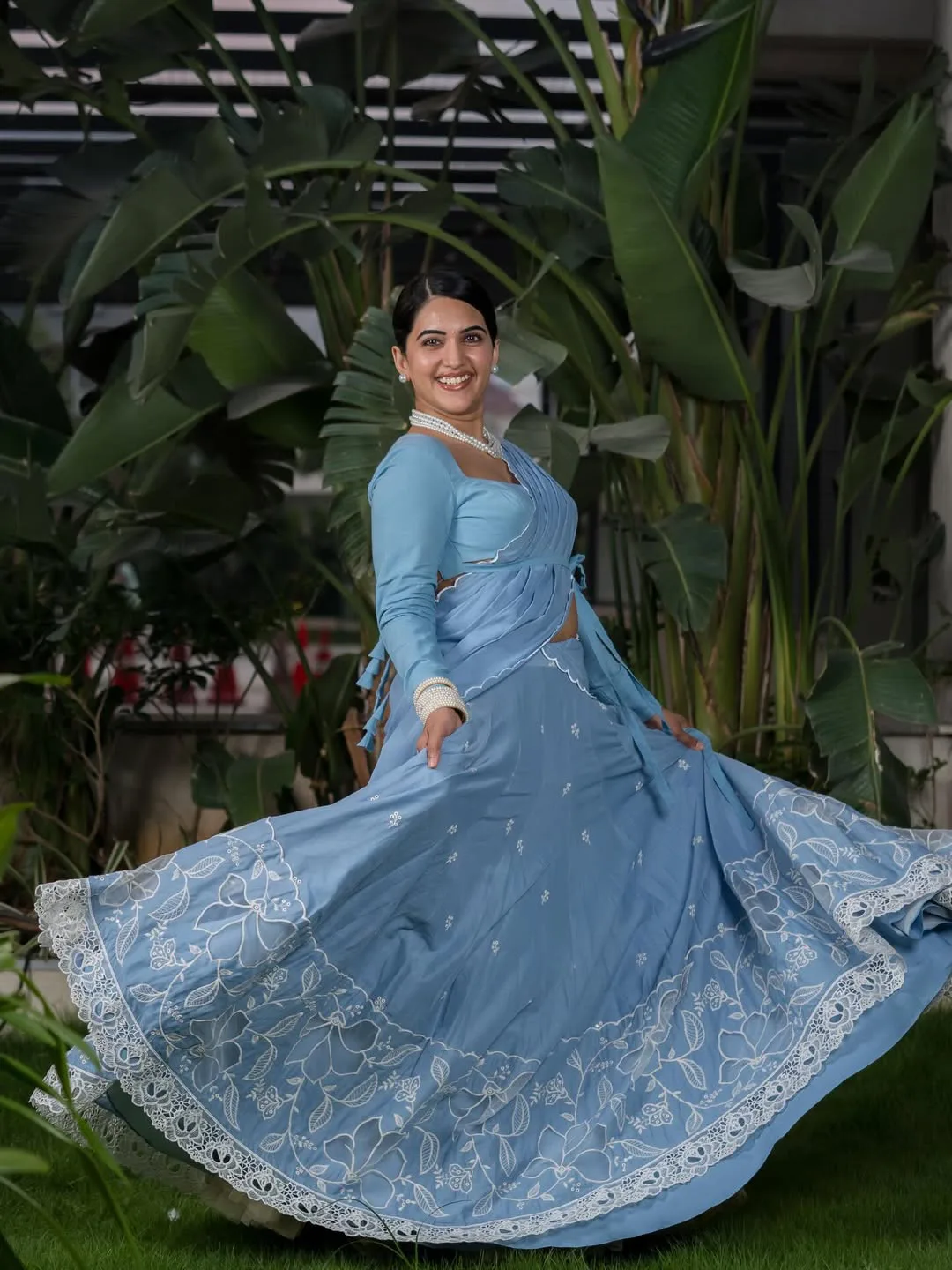 anchor sravanthi chokkarapu latest photos in saree
