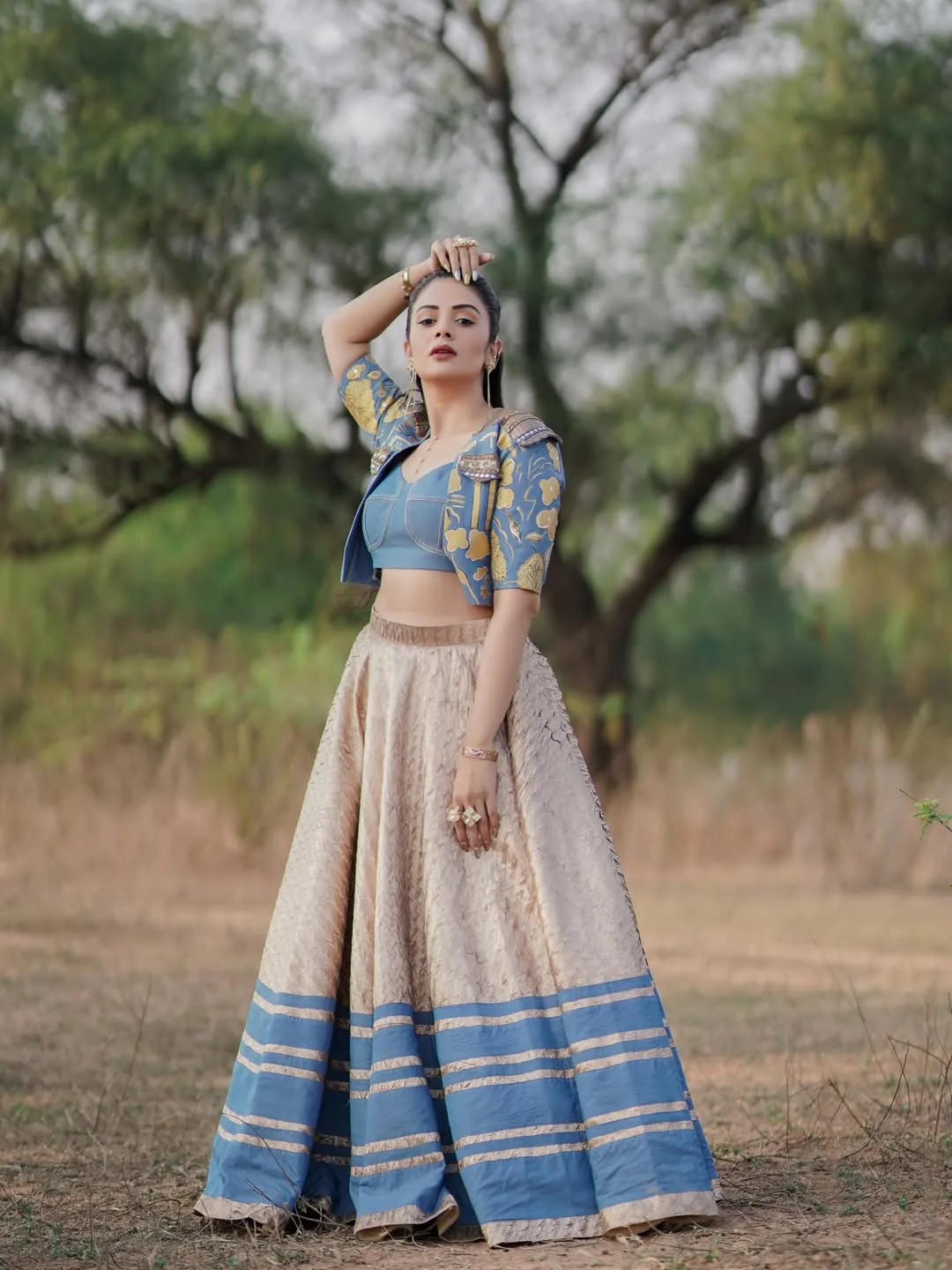 anchor srimukhi latest photos