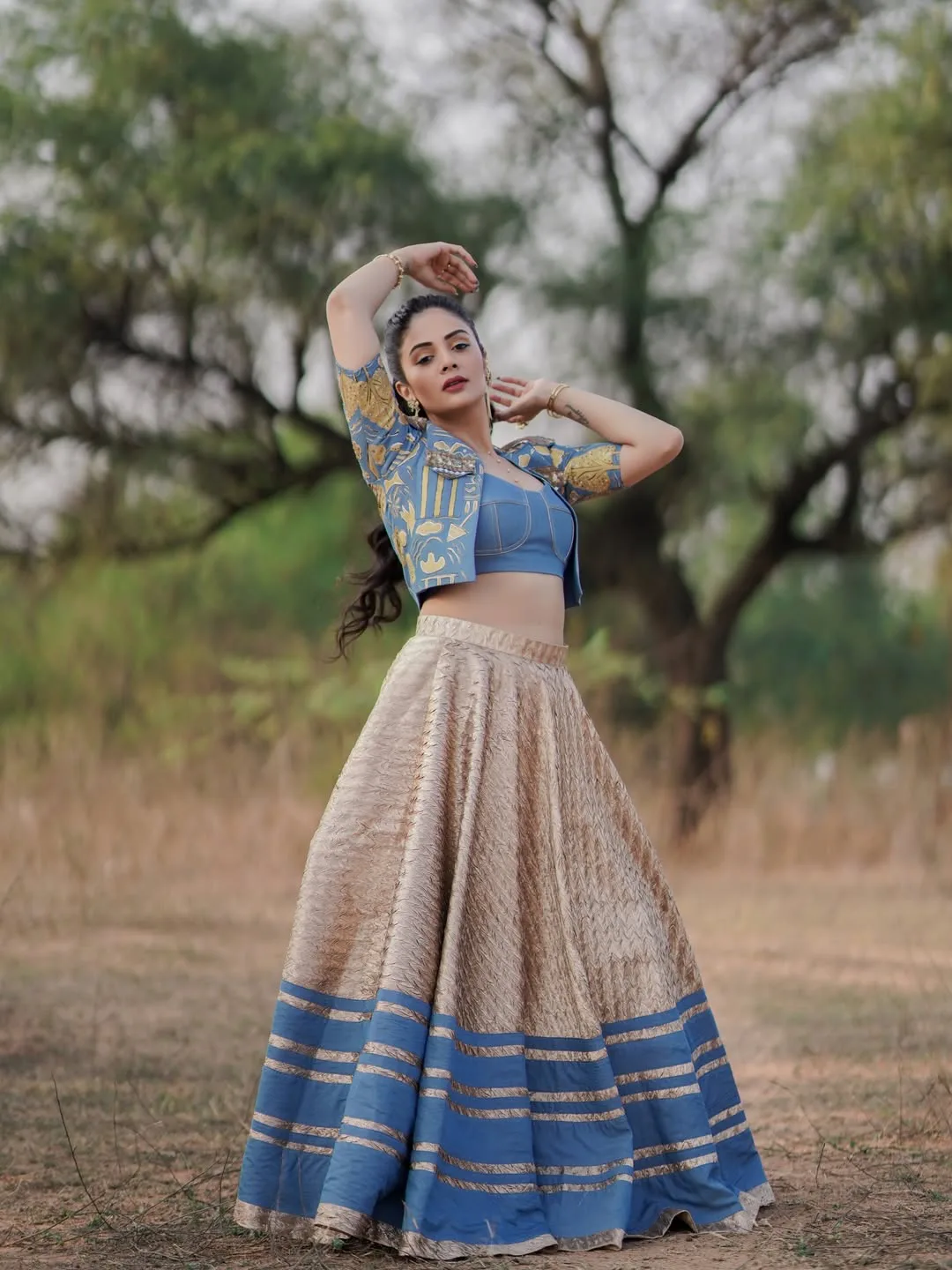anchor srimukhi latest photos