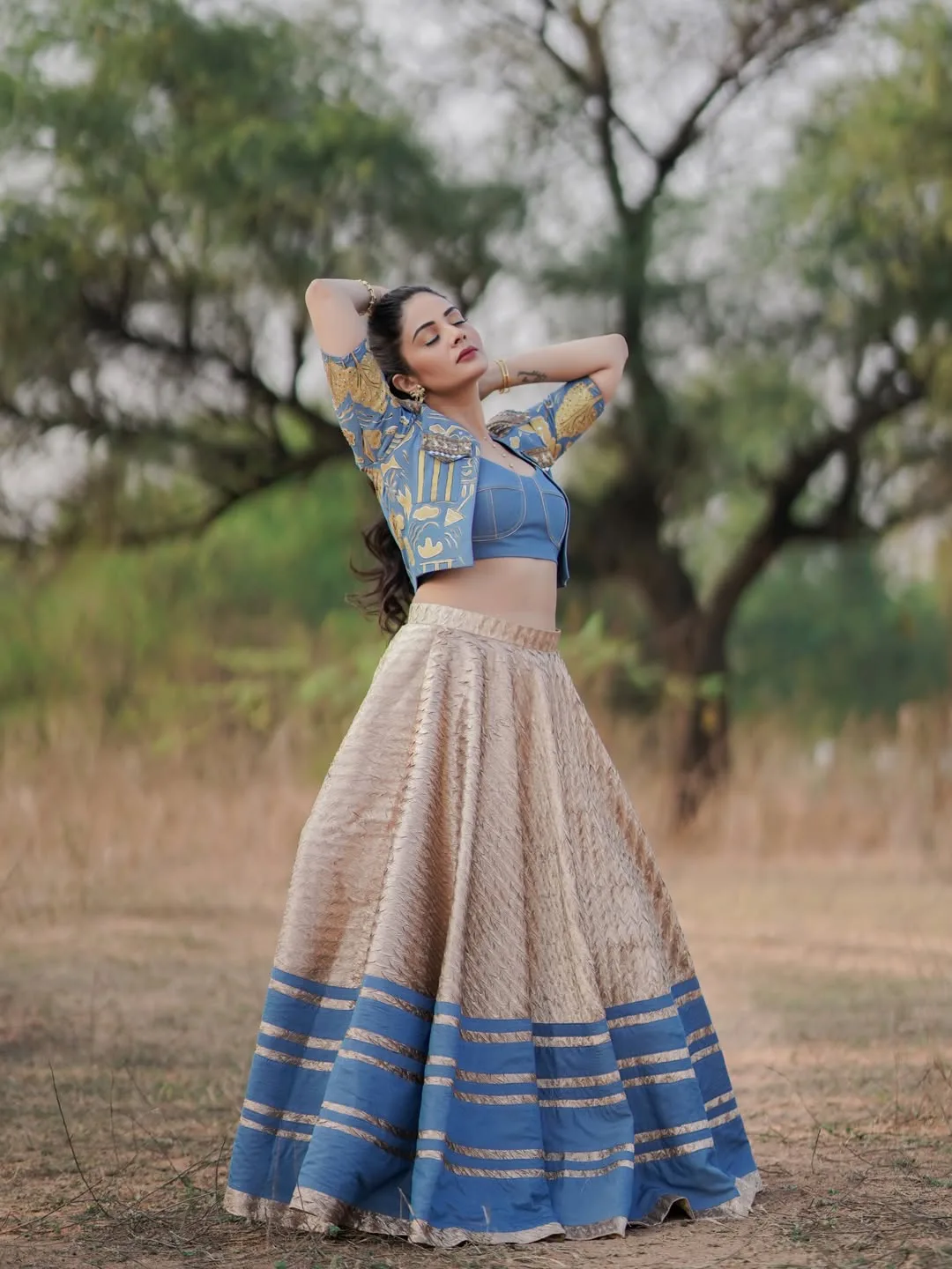 anchor srimukhi latest photos