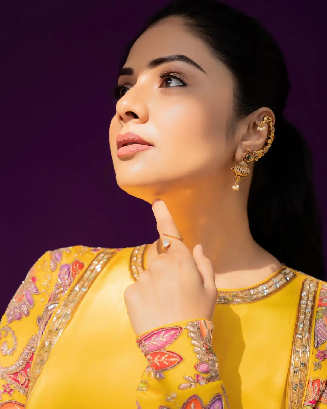 anchor srimukhi latest photos in yellow dress
