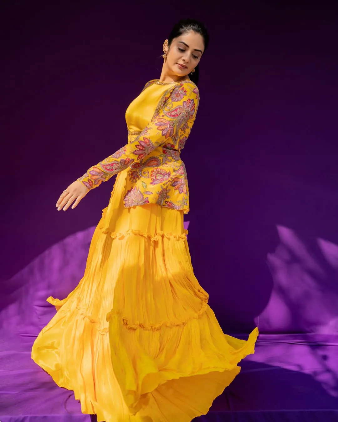 anchor srimukhi latest photos in yellow dress