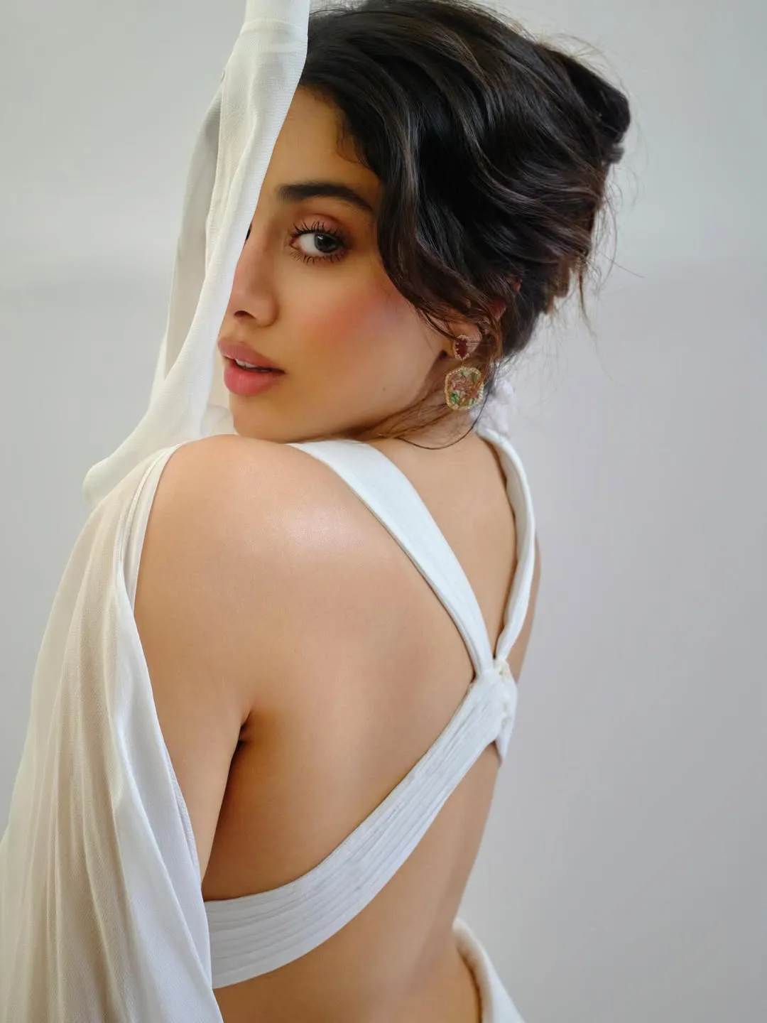 janhvi kapoor latest photo gallery