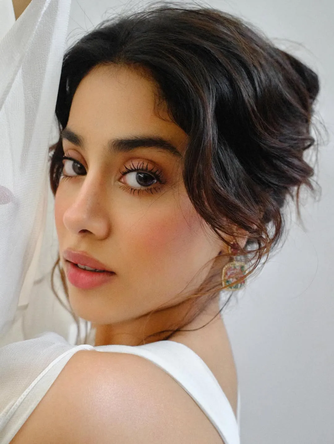 janhvi kapoor latest photo gallery