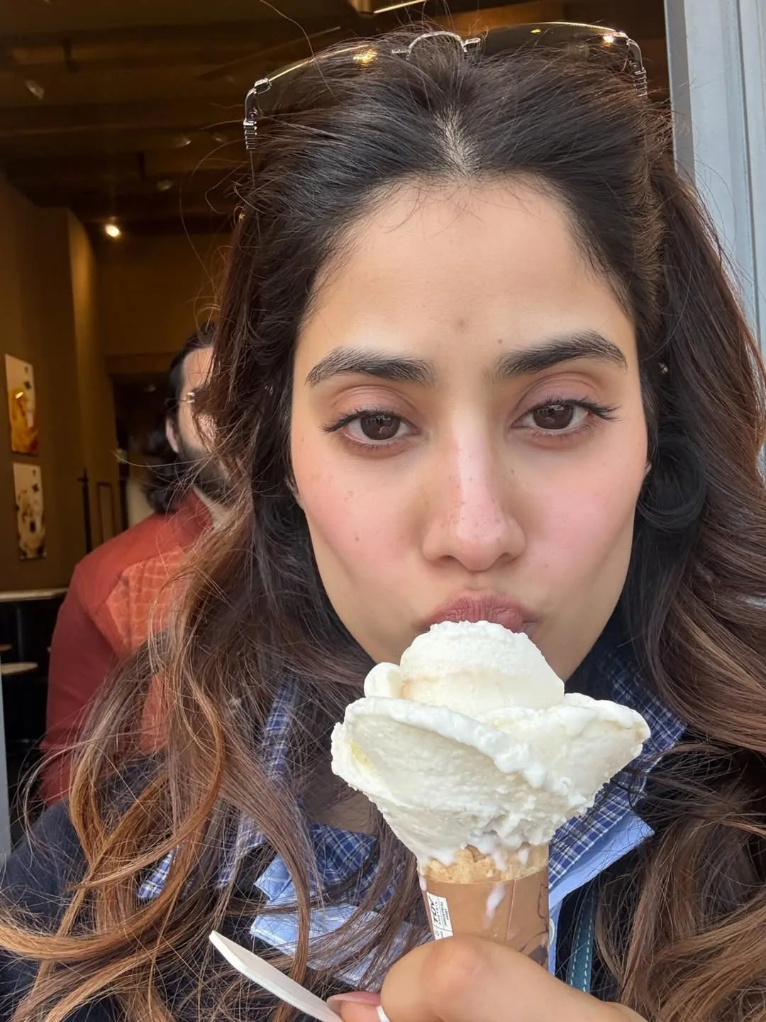 janhvi kapoor latest photos viral on social media