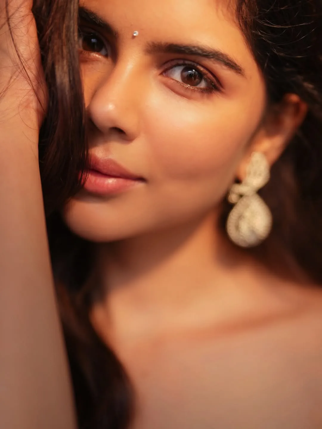 lokah movie heroine kalyani priyadarshan stunning photos
