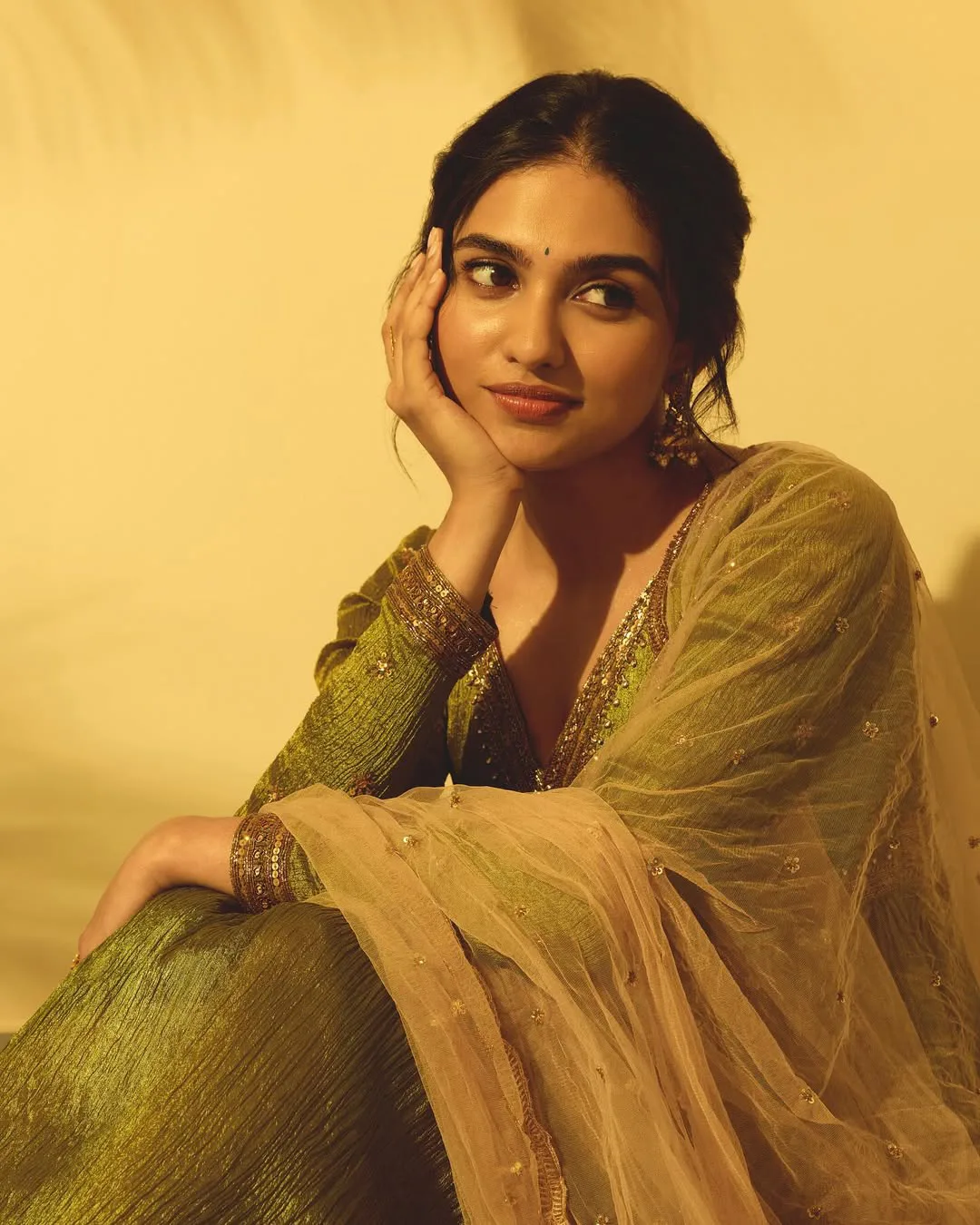 mamitha baiju stunning looks in green signal