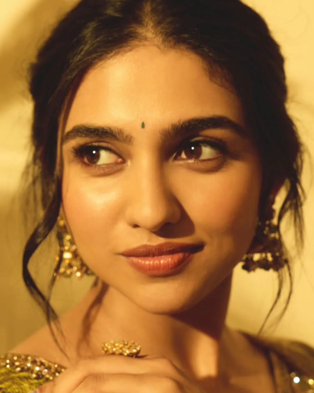 mamitha baiju stunning looks in green signal
