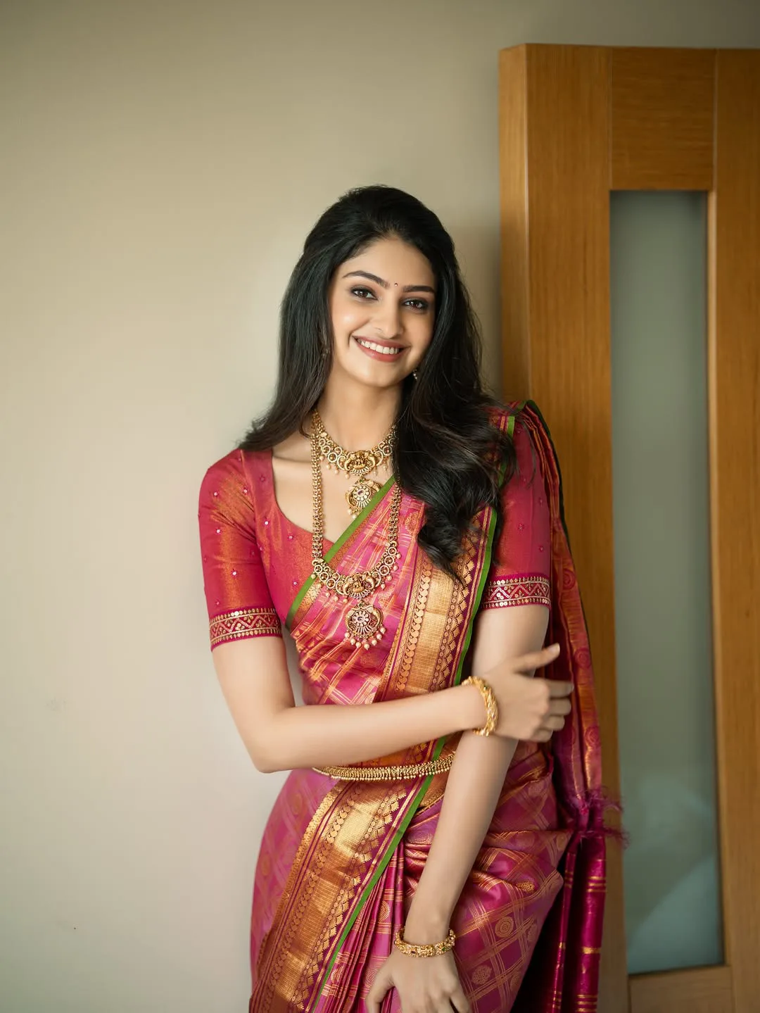 manasa varanasi latest photos in saree
