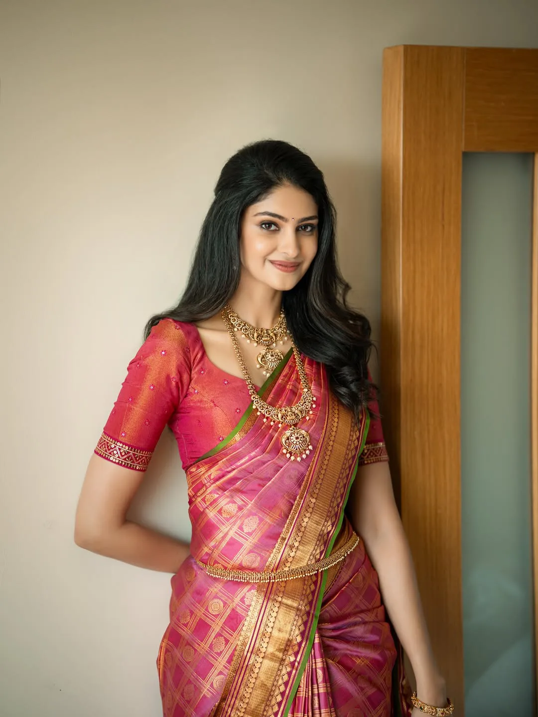 manasa varanasi latest photos in saree