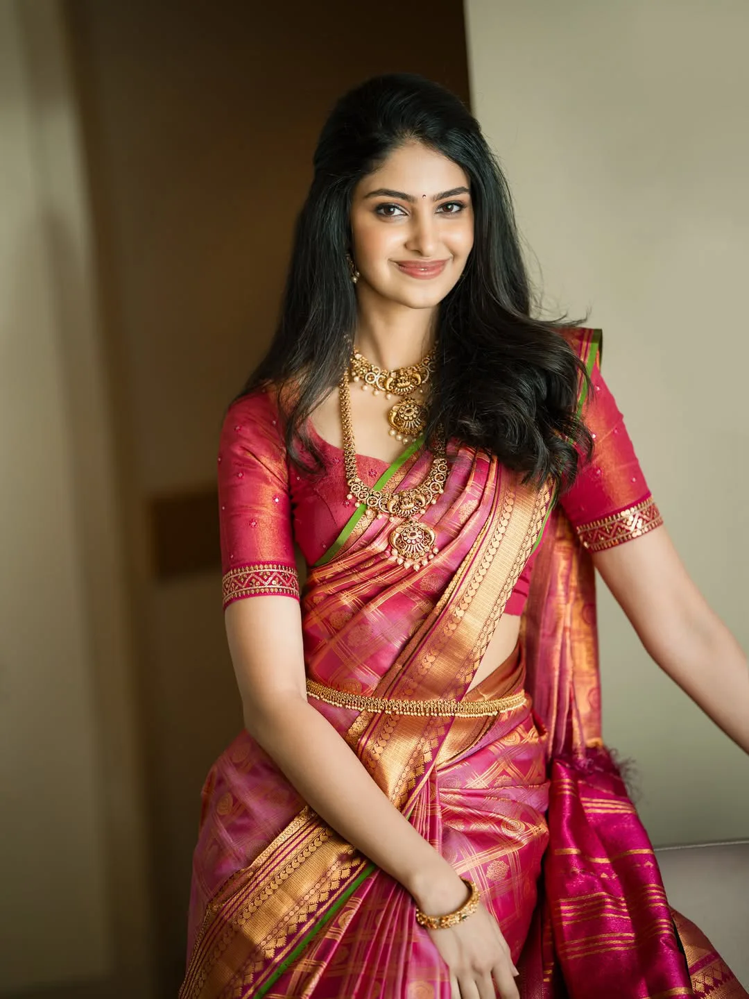 manasa varanasi latest photos in saree