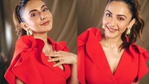 rakul preet singh latest photos in red skirt