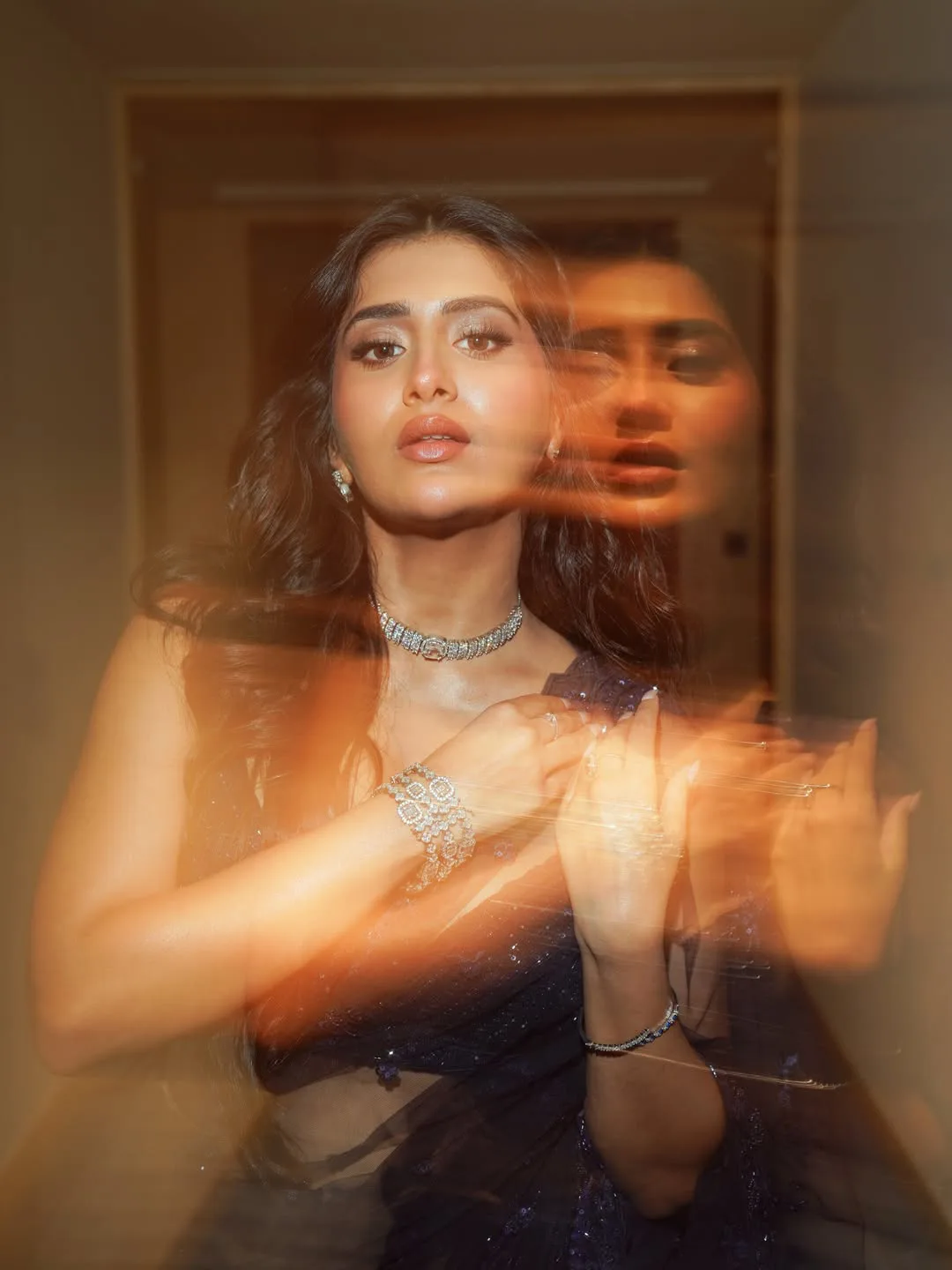 rashi singh glamour show in black saree