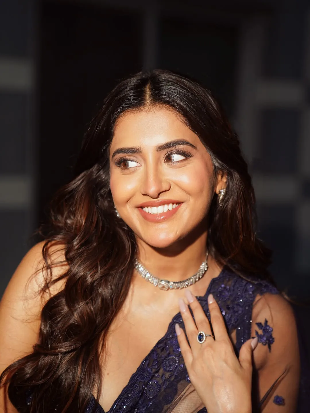 rashi singh glamour show in black saree