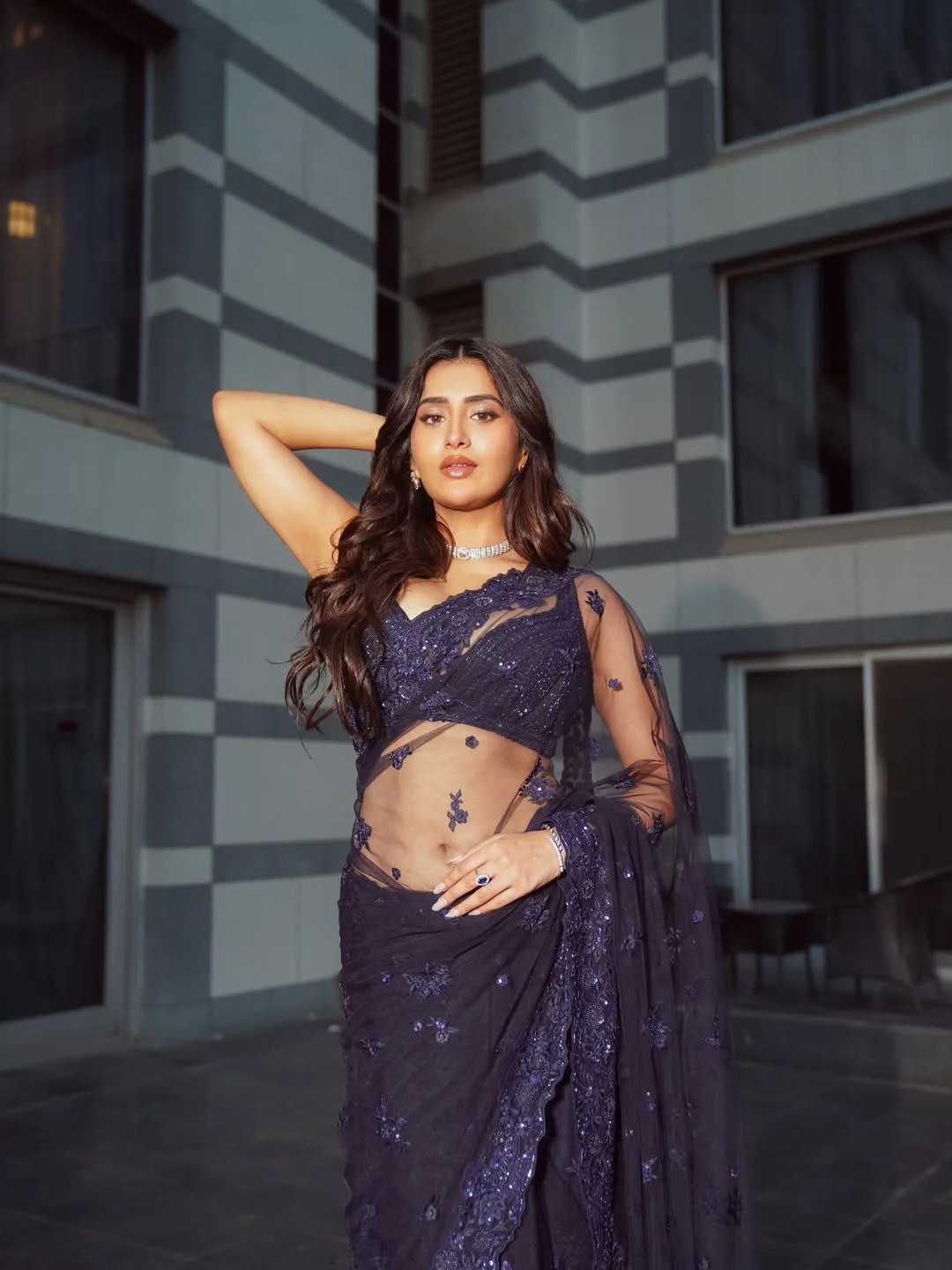 rashi singh glamour show in black saree