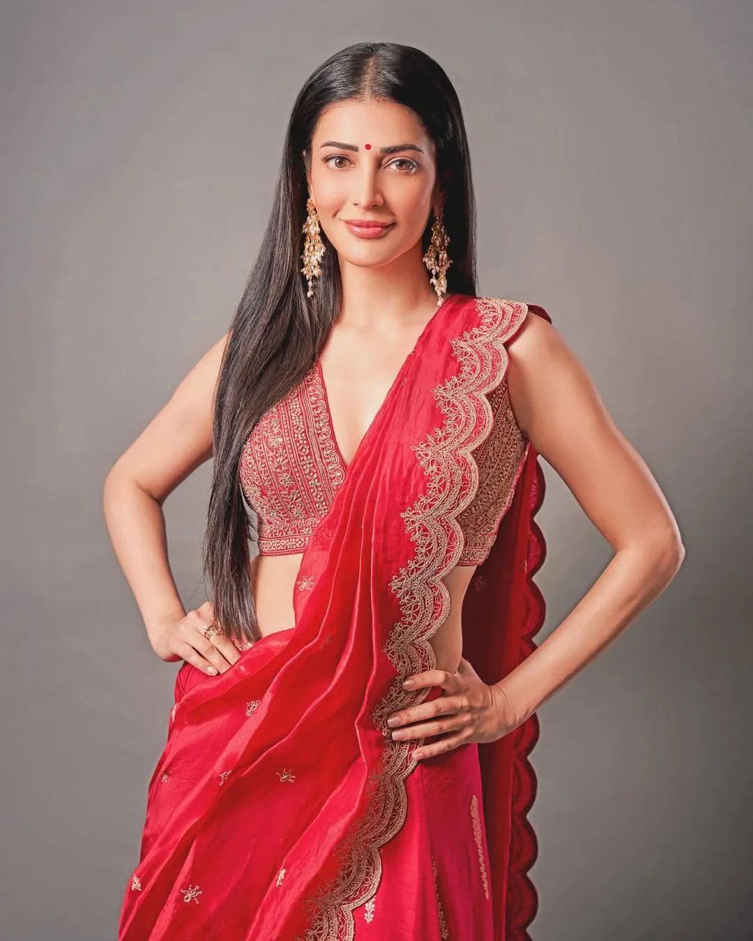 south beauty Shruti Haasan latest photo gallery