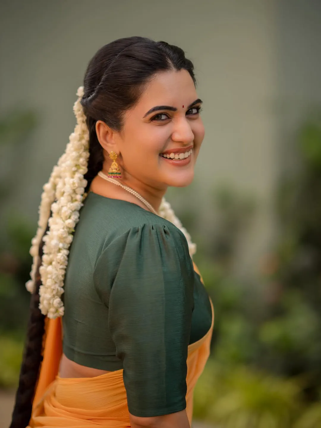 sravanthi chokarapu in langa voni photos