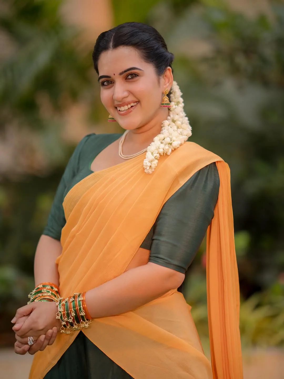 sravanthi chokarapu in langa voni photos