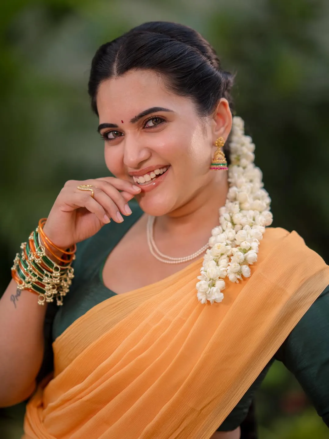 sravanthi chokarapu in langa voni photos