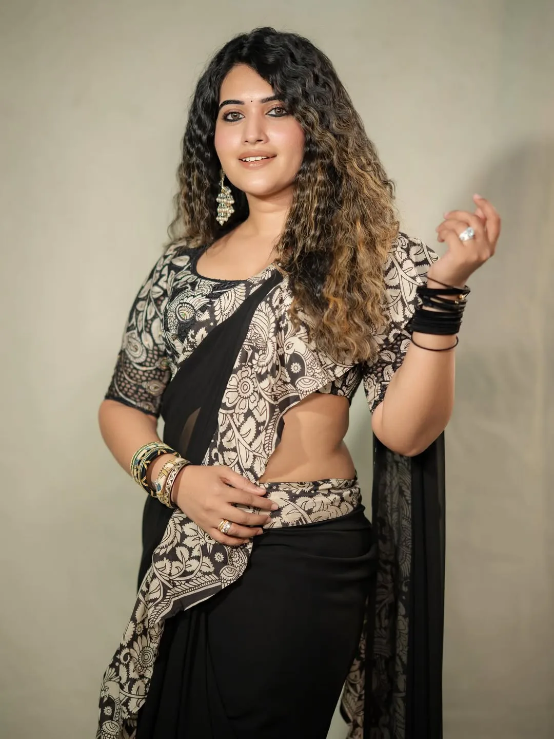 sravanthi chokkarapu latest photos