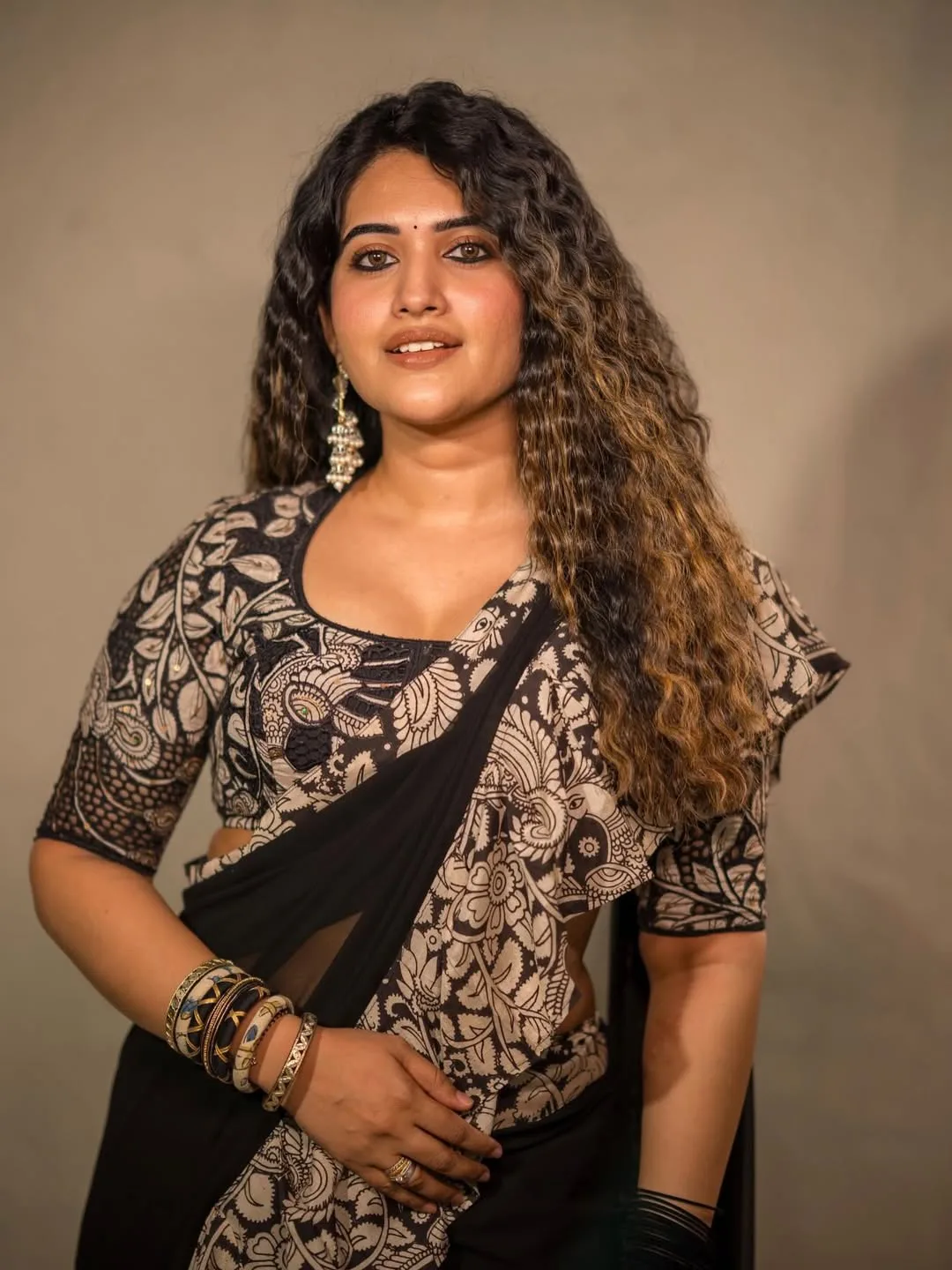 sravanthi chokkarapu latest photos