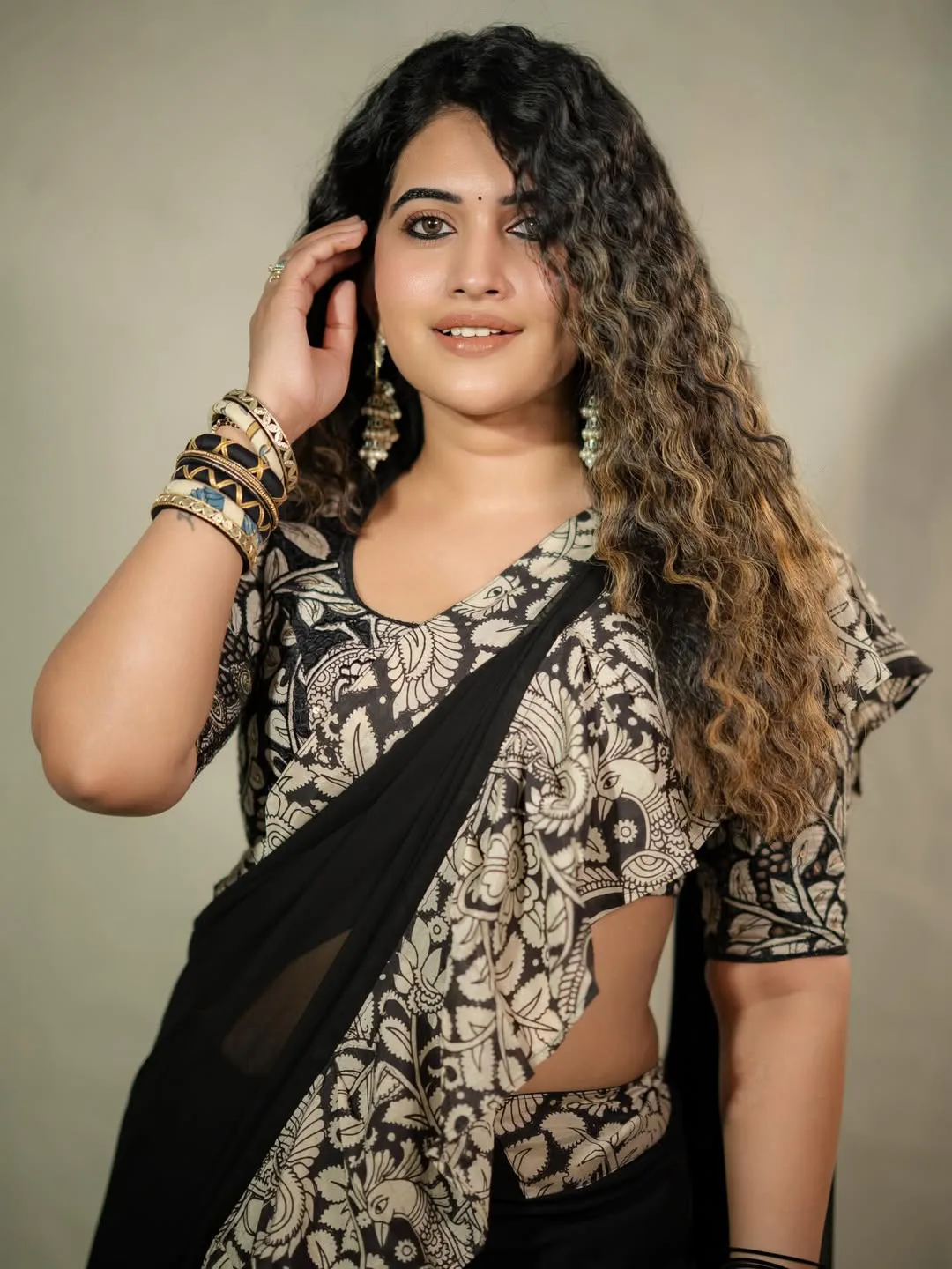 sravanthi chokkarapu latest photos